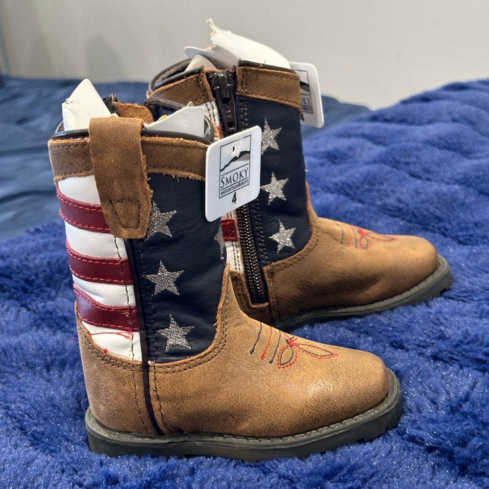 Smokey mountain toddler boots size 4